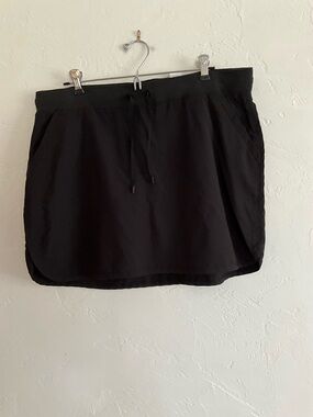 Tasc Performance Bamboo Black Skort L